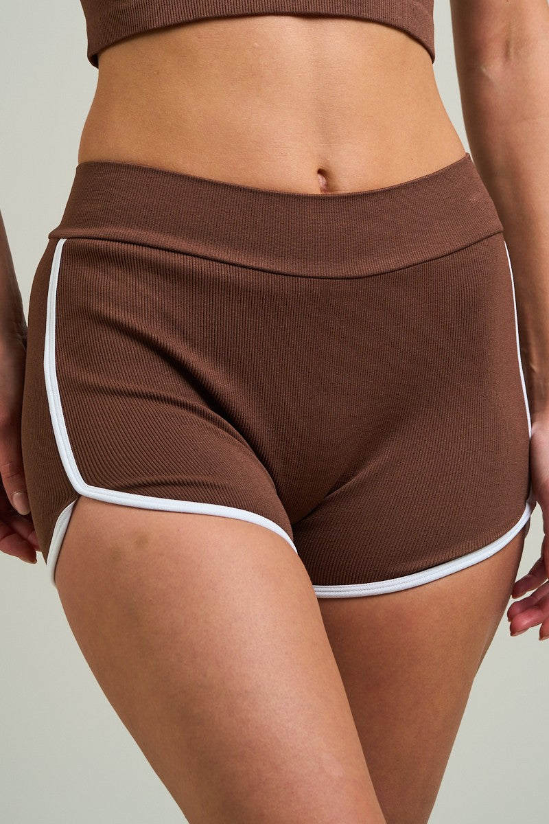 Comfy Peach Seamless Rib Knit Contrast Trim Dolphin Shorts