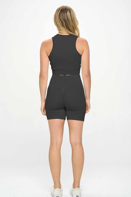 Stay Active Seamless Sleeveless Top And Biker Shorts Set