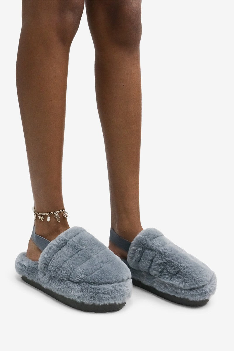 Vickie Chic Round Toe Plush Cozy Slippers